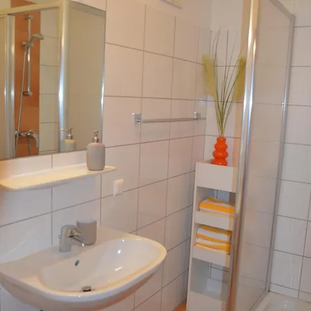 Ferienhaeuser Troester * Bad Kleinkirchheim