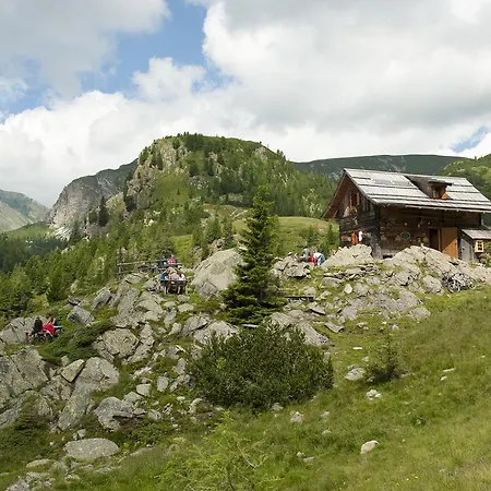 Ferienhaeuser Troester * Bad Kleinkirchheim