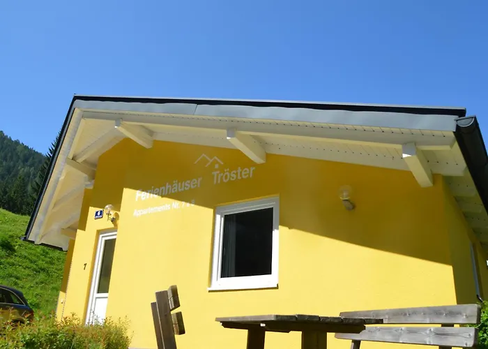Ferienhaeuser Troester Apartament *