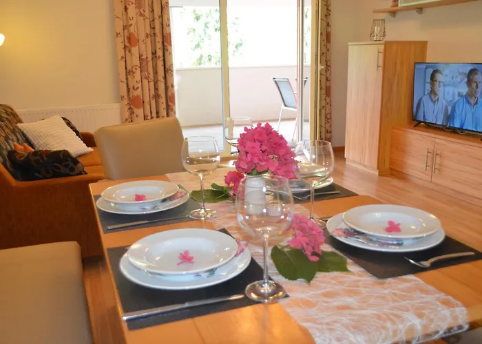 Ferienhaeuser Troester דירה *