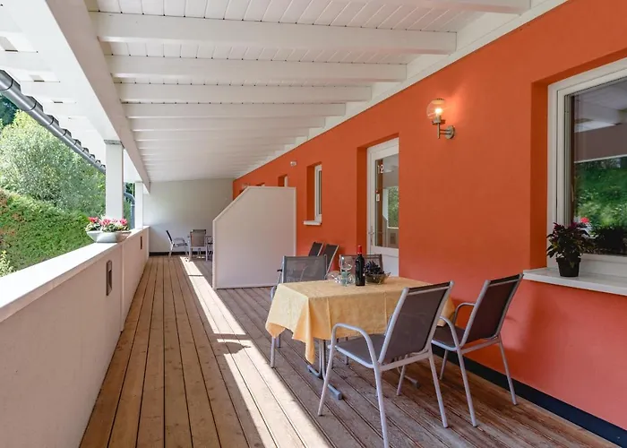 Ferienhaeuser Troester Apartament *